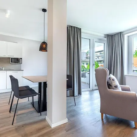 Deluxe-suite 1-02 Mit Ost-loggia Und Schoenem Gartenblick شقة لوبيك