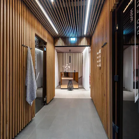 Deluxe-suite 1-02 Mit Ost-loggia Und Schoenem Gartenblick Apartament Lubeka