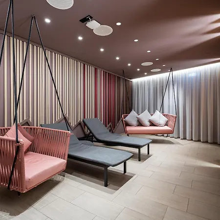 Deluxe-suite 1-02 Mit Ost-loggia Und Schoenem Gartenblick * لوبيك