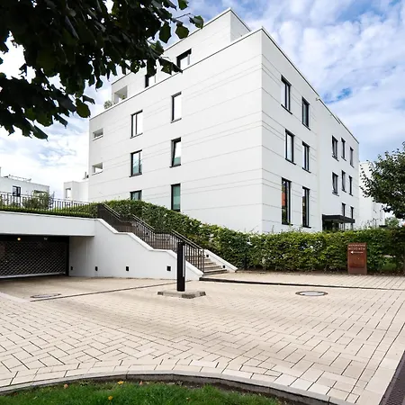 Luxussuite 1 02 Mit Ost-loggia Und Schönem Gartenblick Apartment Lübeck