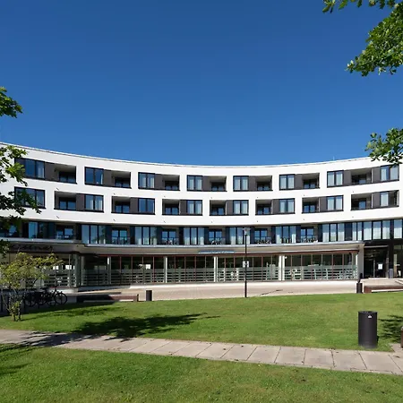 Apartment Luxussuite 1 02 Mit Ost-loggia Und Schönem Gartenblick Lübeck