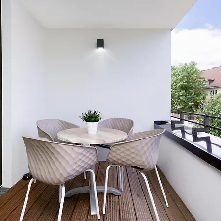 Luxussuite 1 02 Mit Ost-loggia Und Schönem Gartenblick *